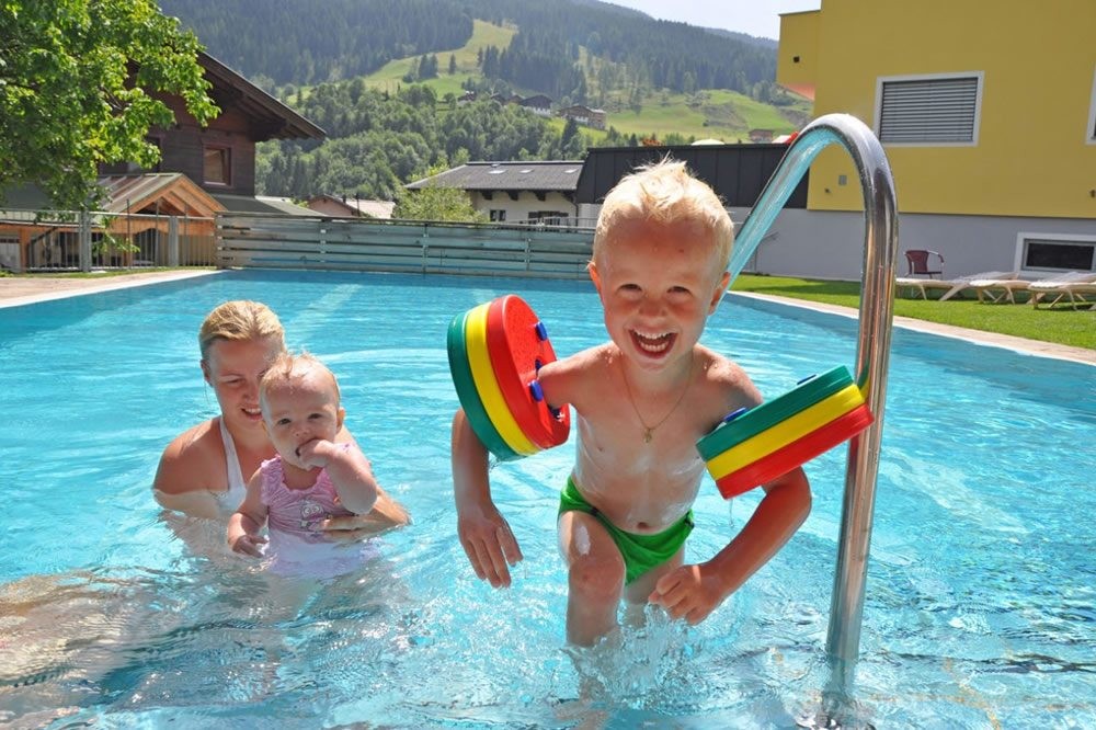 Poolside fun on a summer holiday in Wagrain