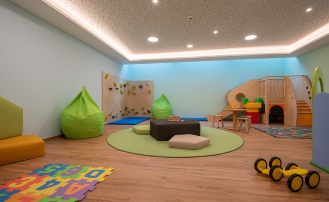 Spaß im Spielzimmer für alle Kinder