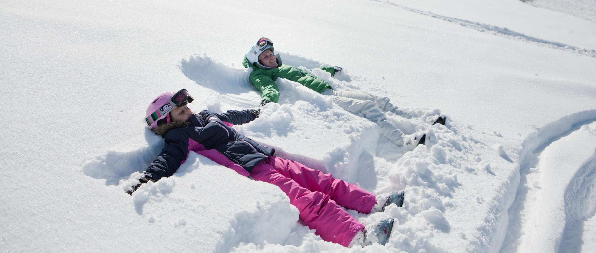 Fun in the snow on a family ski holiday in Wagrain