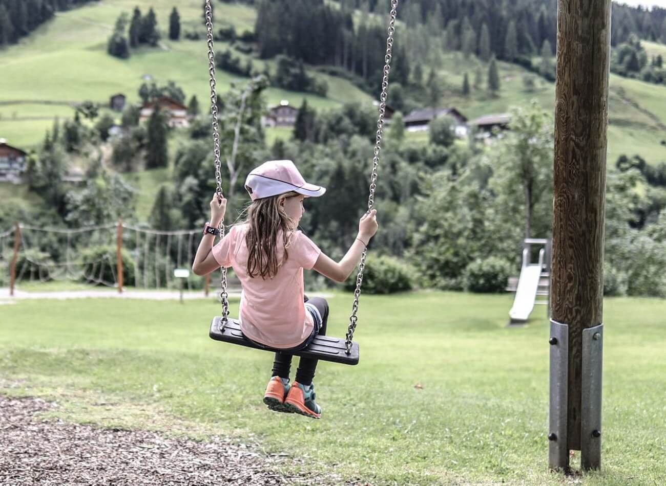 Urlaubsmomente beim Schaukeln und Spielen inmitten der Natur &copy; Wagrain-Kleinarl Tourismus