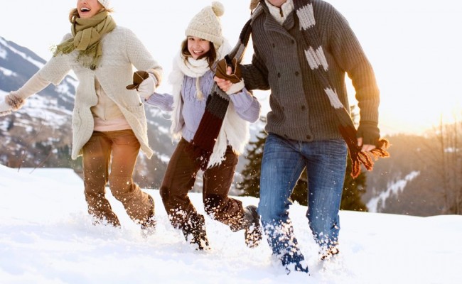Fun in the snow with the family on a winter holiday in Wagrain